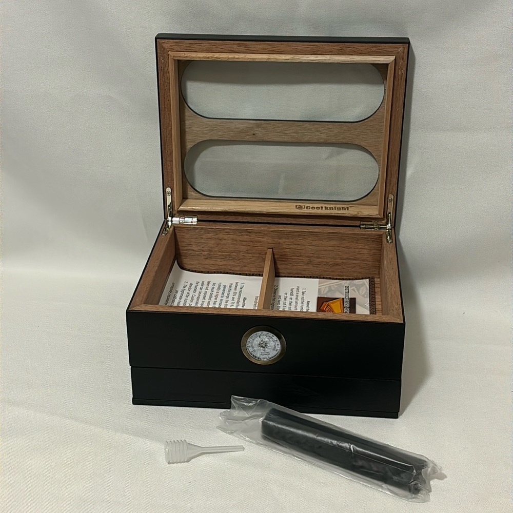 COOL KNIGHT Cigar Humidor with Hygrometer - Broken Glass